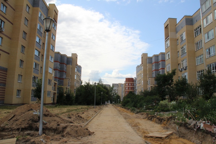 Бульвар в МКР-15 - 30.jpg Бульвар в МКР-15 - 30.jpg